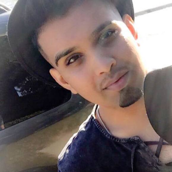 Meet your Posher, Moneel - Picture 1 of 1